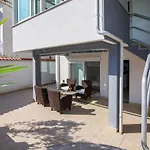 Apartments Lili Flora Apartment *