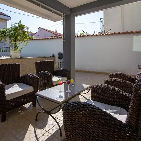 Apartman Lili Flora *