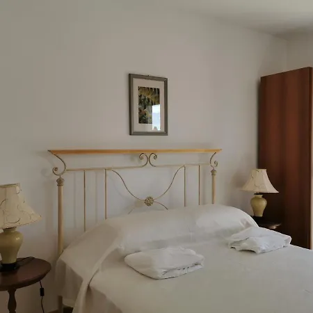Apartament Lili Flora