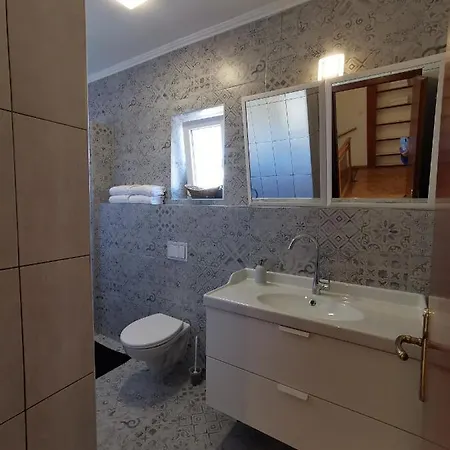 Lili Flora Apartament