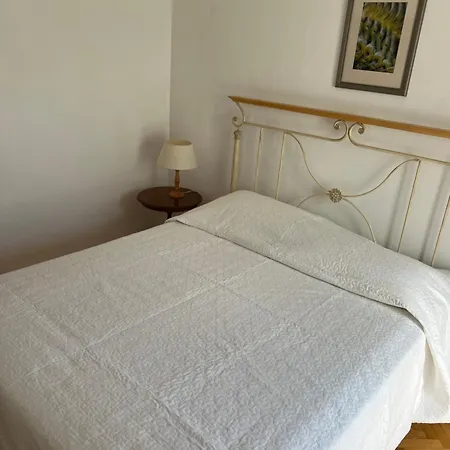 Apartament Lili Flora
